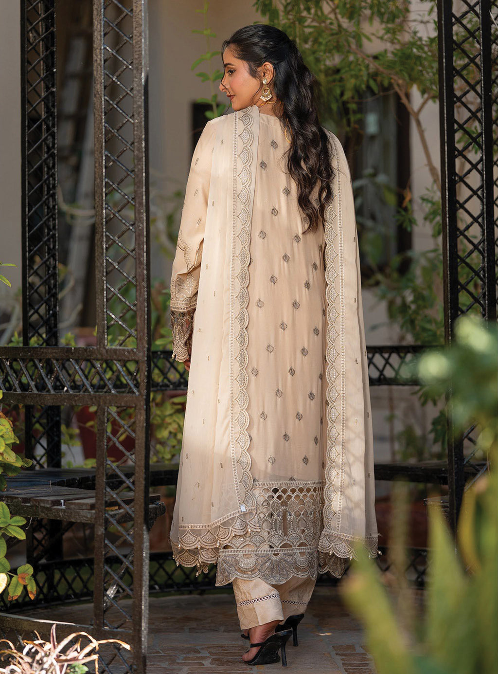 Asmira BN-1040